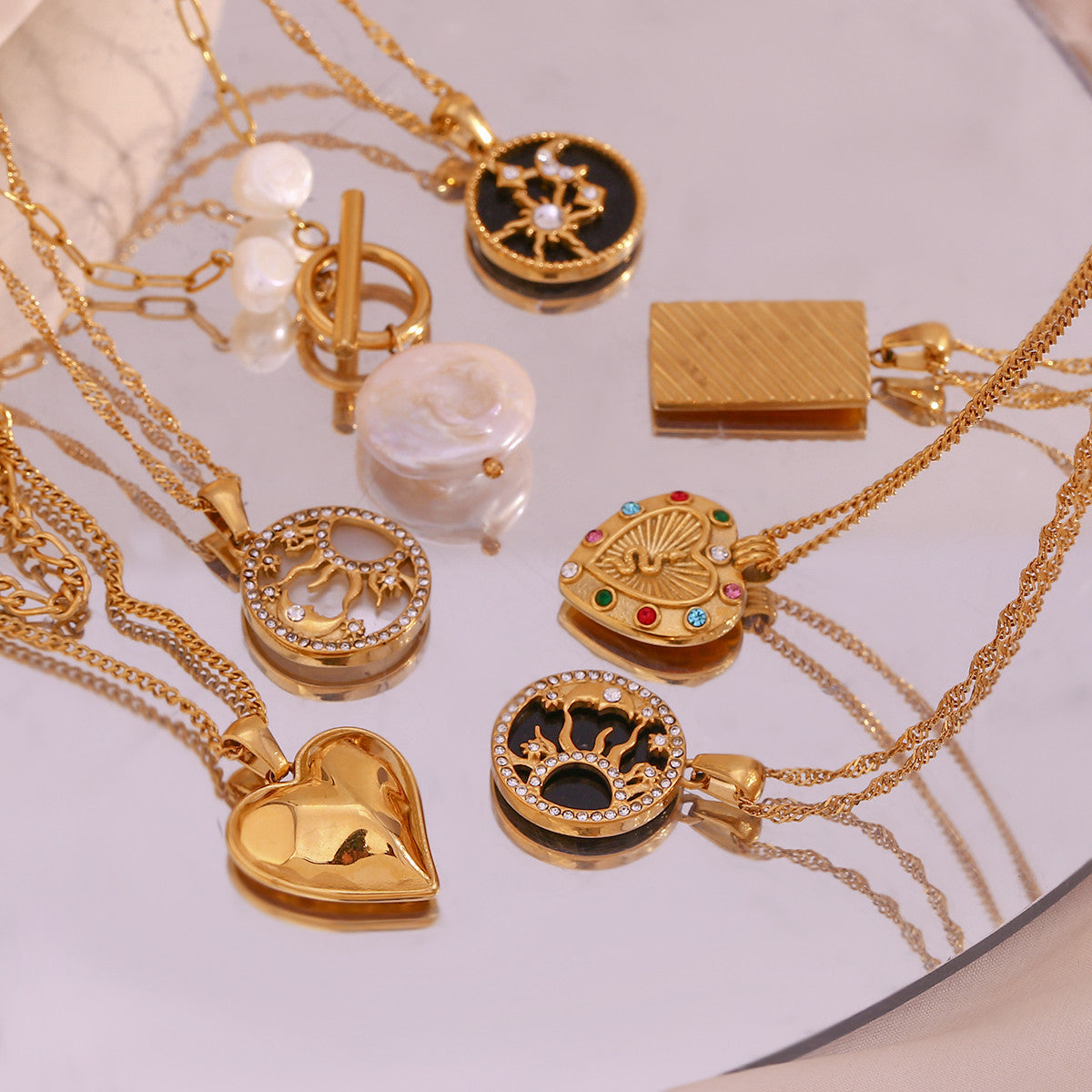 Ladies 18k Gold Waterproof Stainless Steel Heart Freshwater Pearl Pendant Necklaces