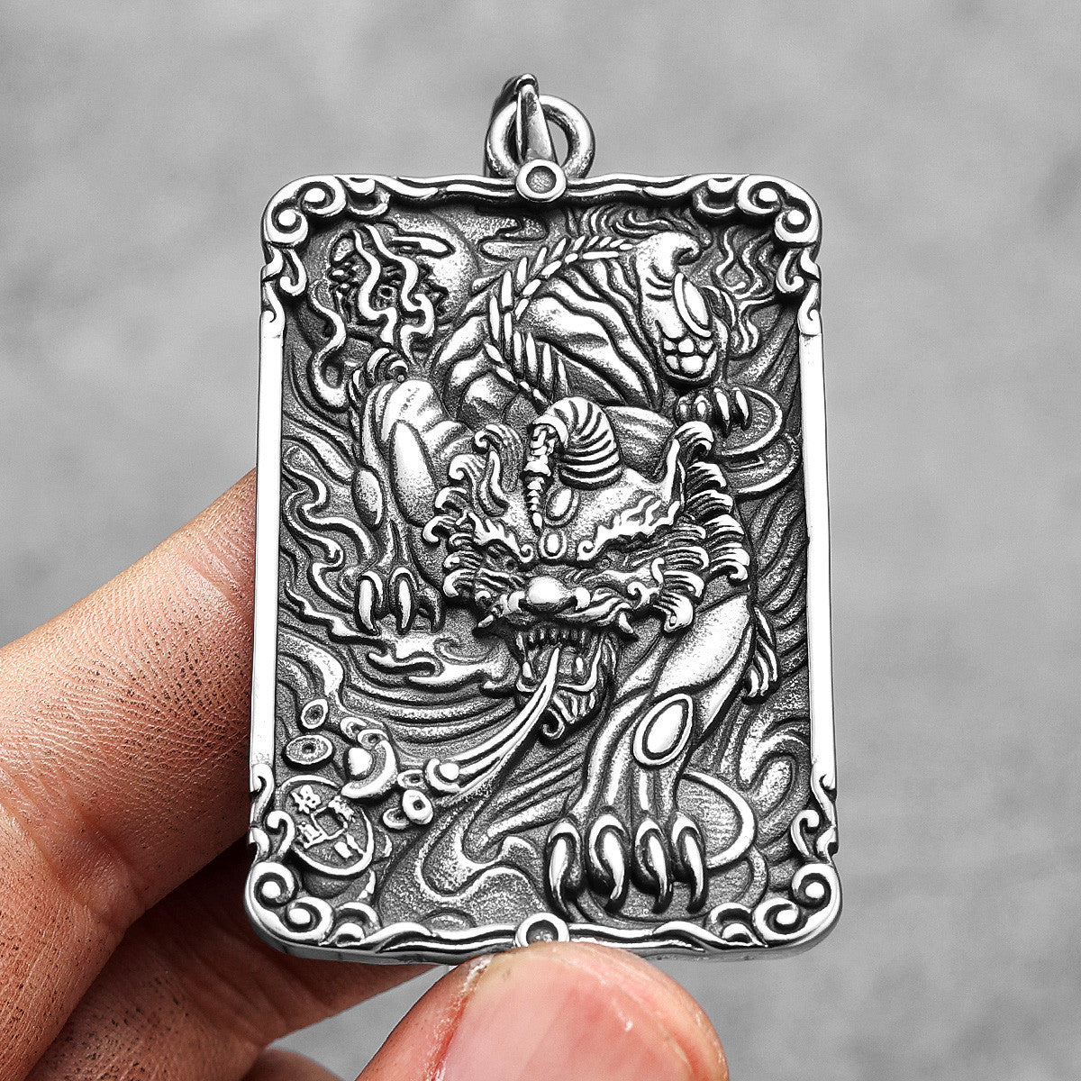 Mens 316L No Fade Stainless Steel Ancient Chinese Mythical Beast Pendant Chain Necklace