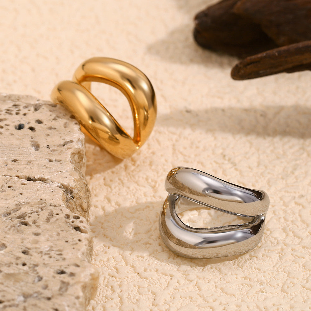 Ladies 18k Gold Stainless Steel Fashion Lips Shape Waterproof Layer Rings