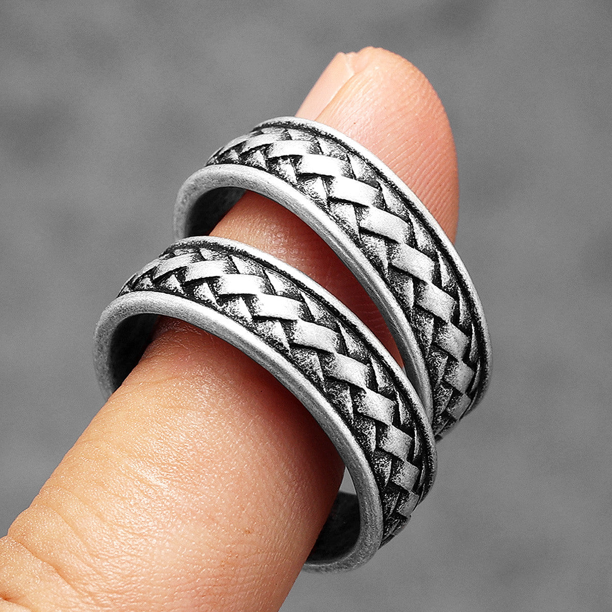 Interwoven | Solid Stainless Steel Tight Connection Retro Weave Rings
