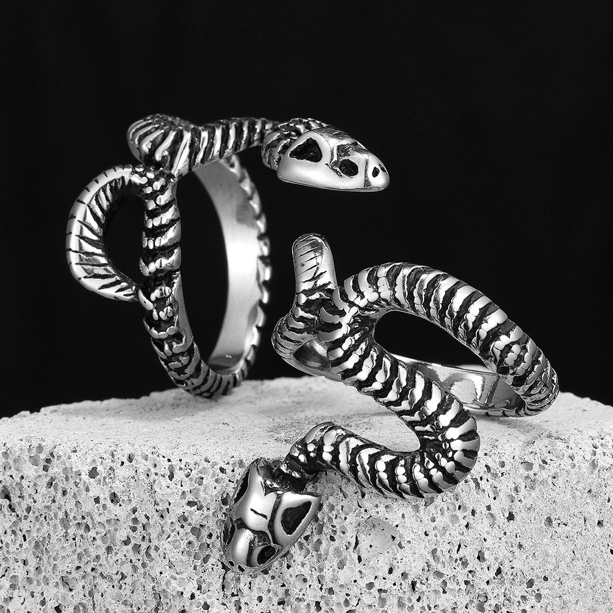 The Mamba | 316L Solid No Fade Stainless Steel Snake Bone Street Style Rings