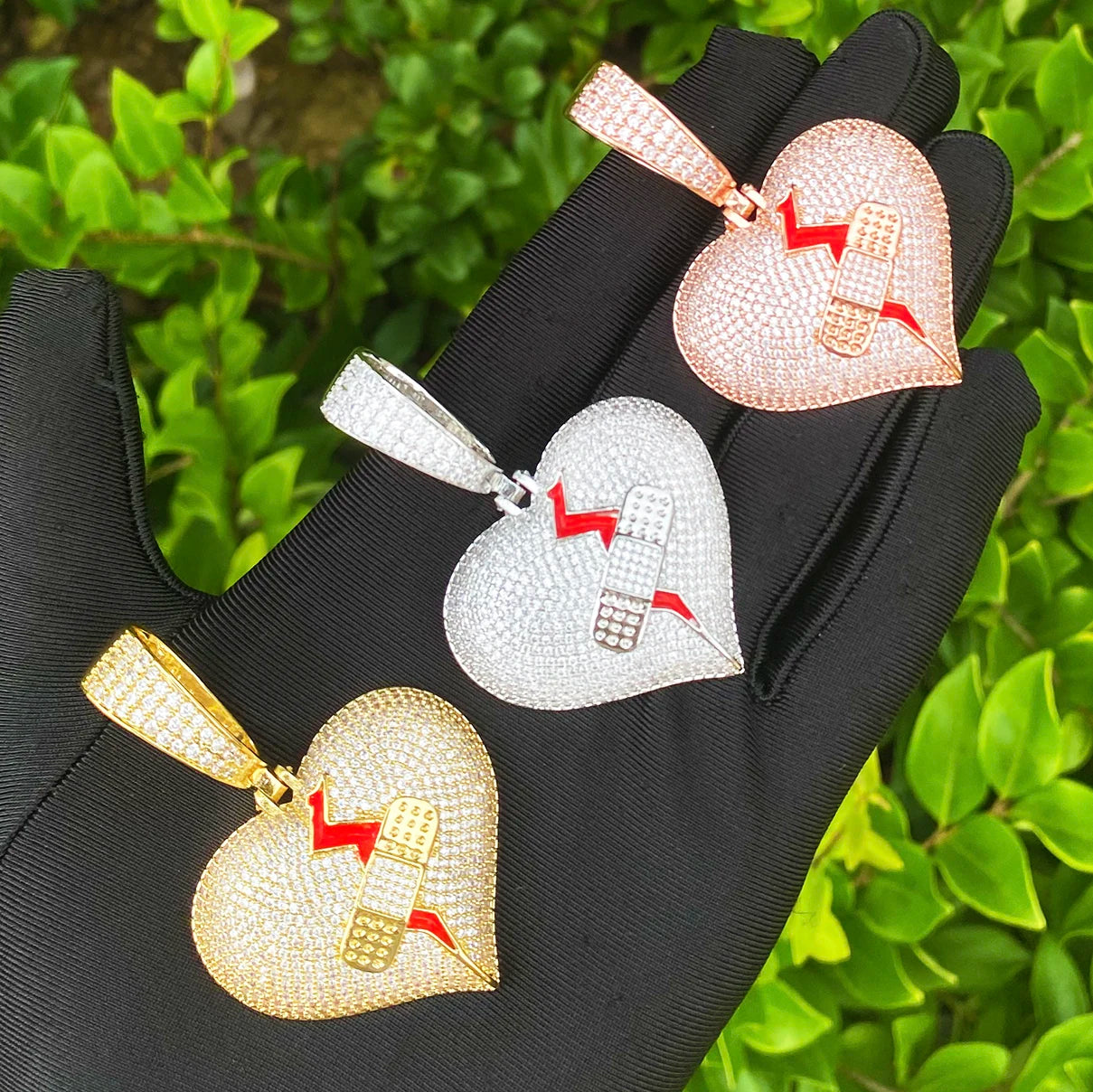 Bandage Broken Heart | VVS Diamond 5AA+ CZ Hip Hop Pendant Chain