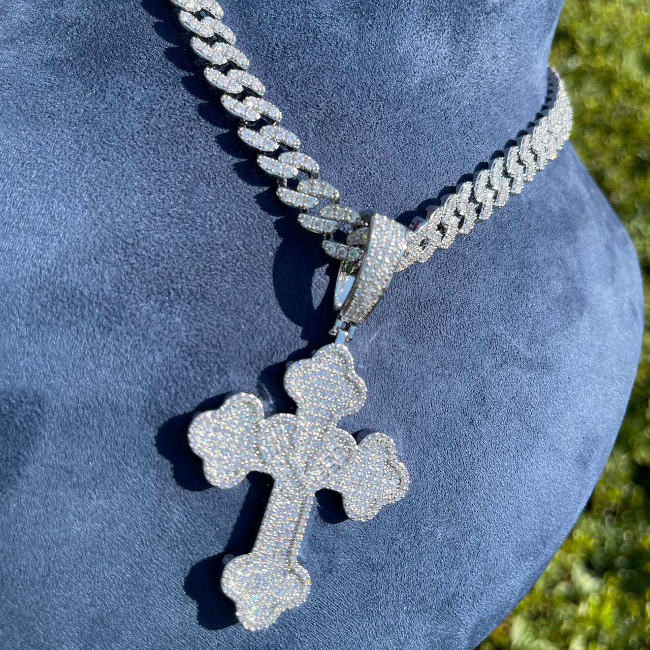 Healing Heart Cross | VVS Diamond CZ Baguette Iced Blinged Out Pedant