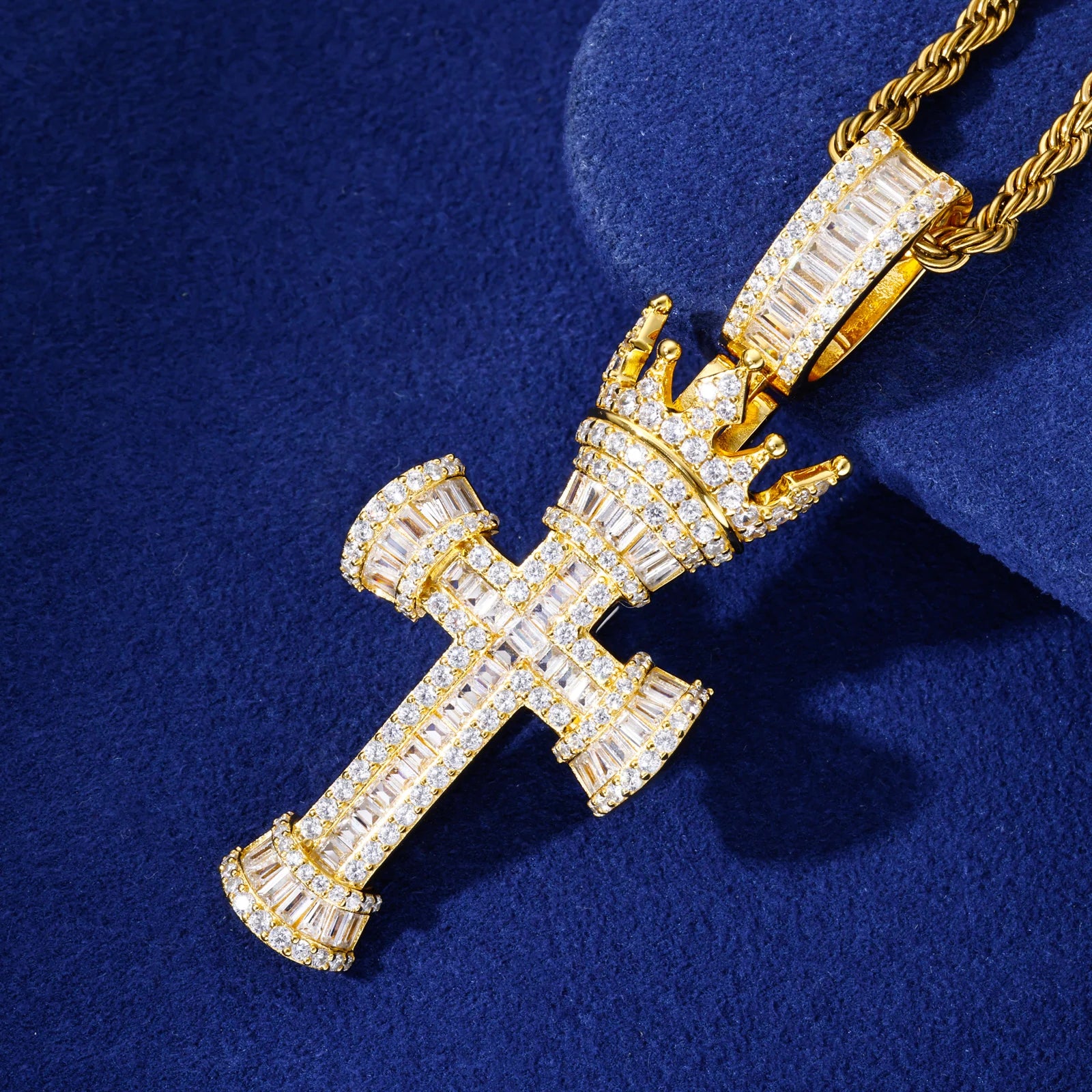 Crown Of Kings | Solid 925 Sterling Silver D VVS1 Moissanite Crown Of Kings Cross Pendant