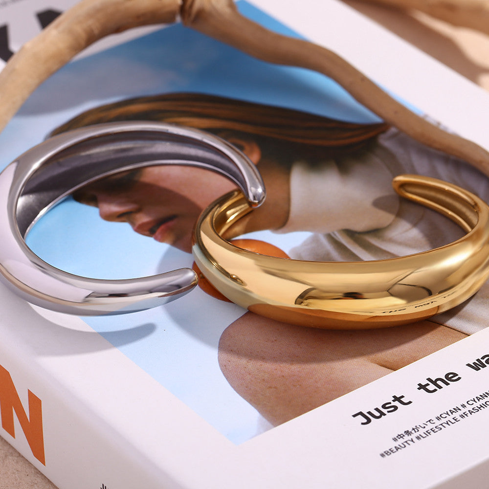 Ladies 18k Gold Smooth Polished Waterproof Stainless Steel Timeless Classic Bangle Bracelet