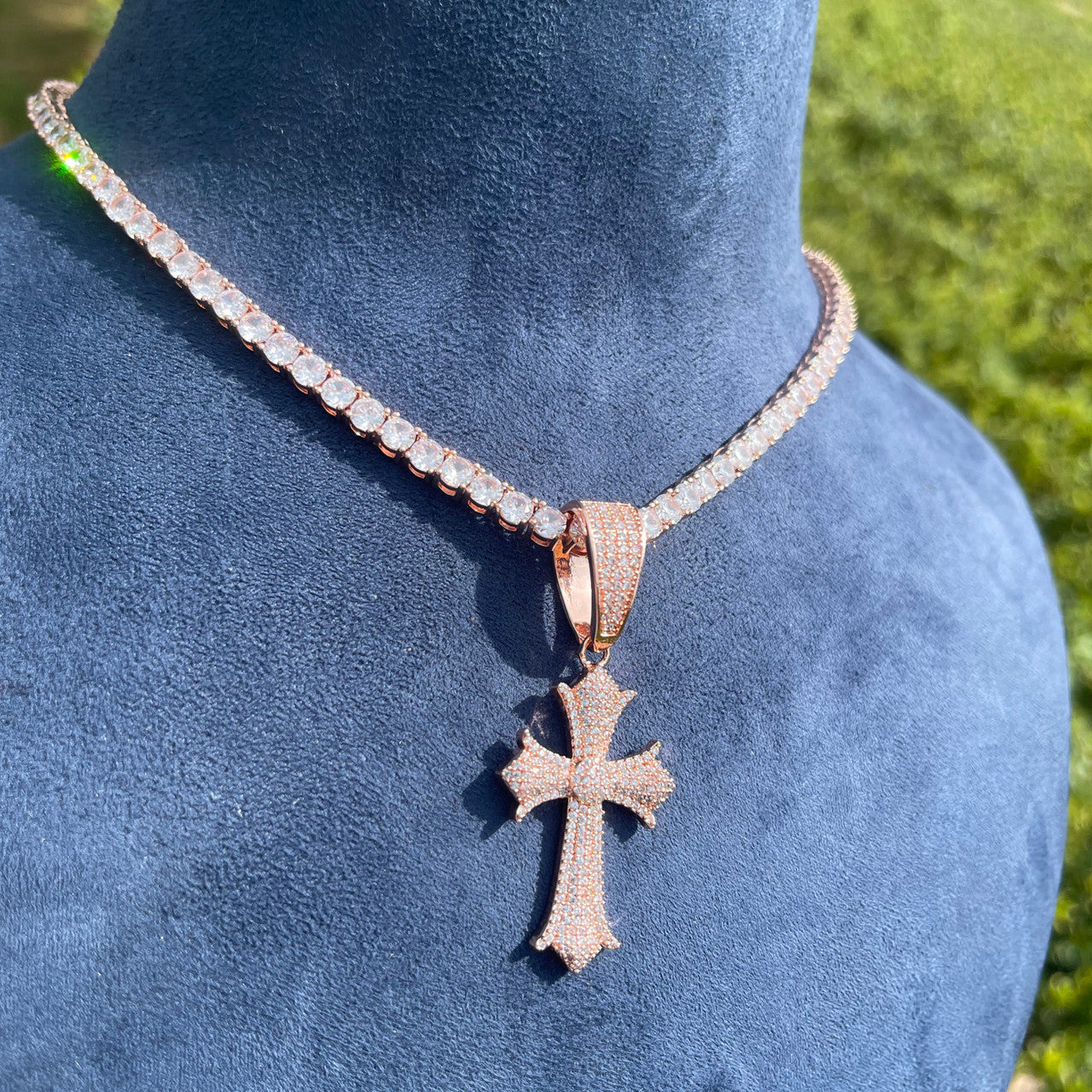 Protection Cross | Prong Set VVS Diamond Stone Iced Cross Pendant