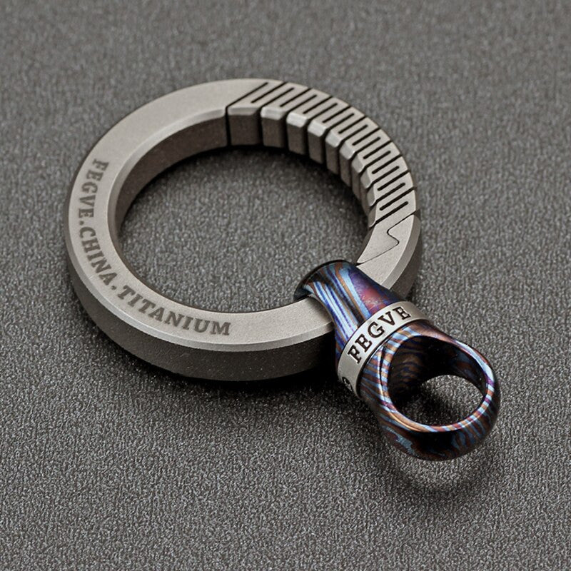 No Fade Titanium Damascus Steel Horseshoe Buckle Spin Rotation Key Ring Holder