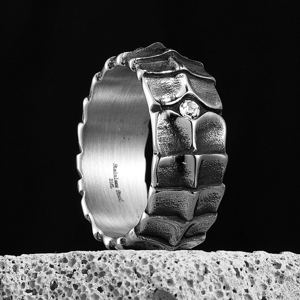 No Fade Stainless Steel Dragon Scales Mens Street Wear Casual Rings