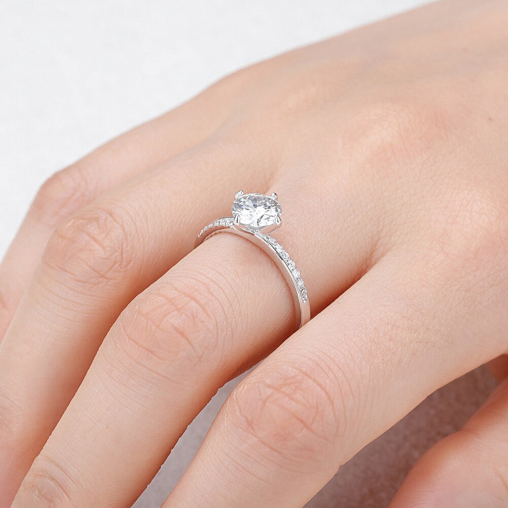 Ladies Bling Classic Moissanite D Color VVS1 Solid Sterling Silver Ring