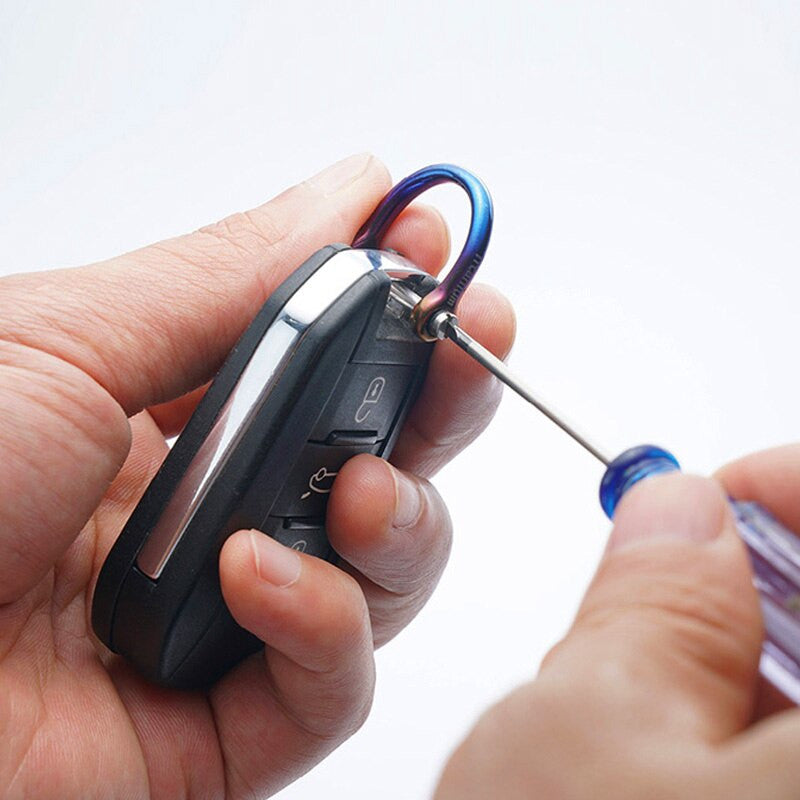 Luxury No Fade Stainless Steel Horseshoe Buckle Matte Glossy Blue Car Keychain