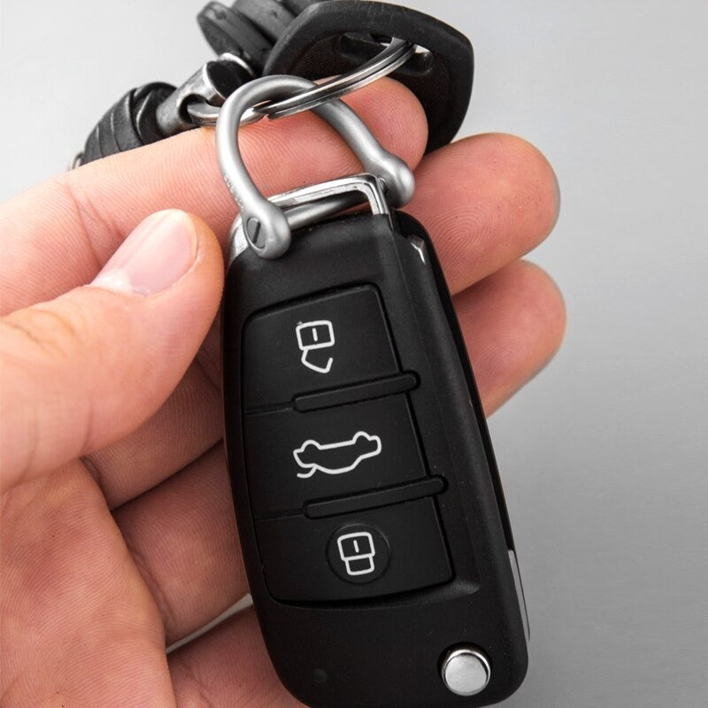 Luxury No Fade Stainless Steel Horseshoe Buckle Matte Glossy Blue Car Keychain