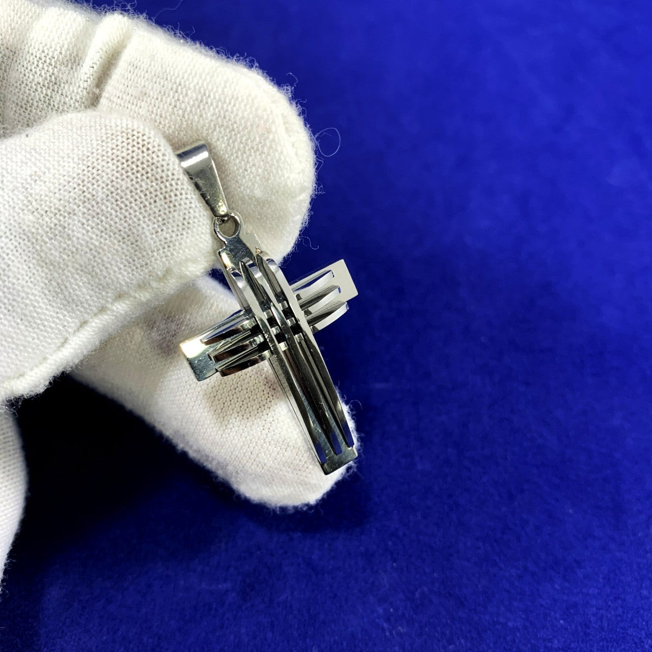 No Fade Silver Stainless Steel Spiritual Peace Trinity Cross Pendant Chain Necklace