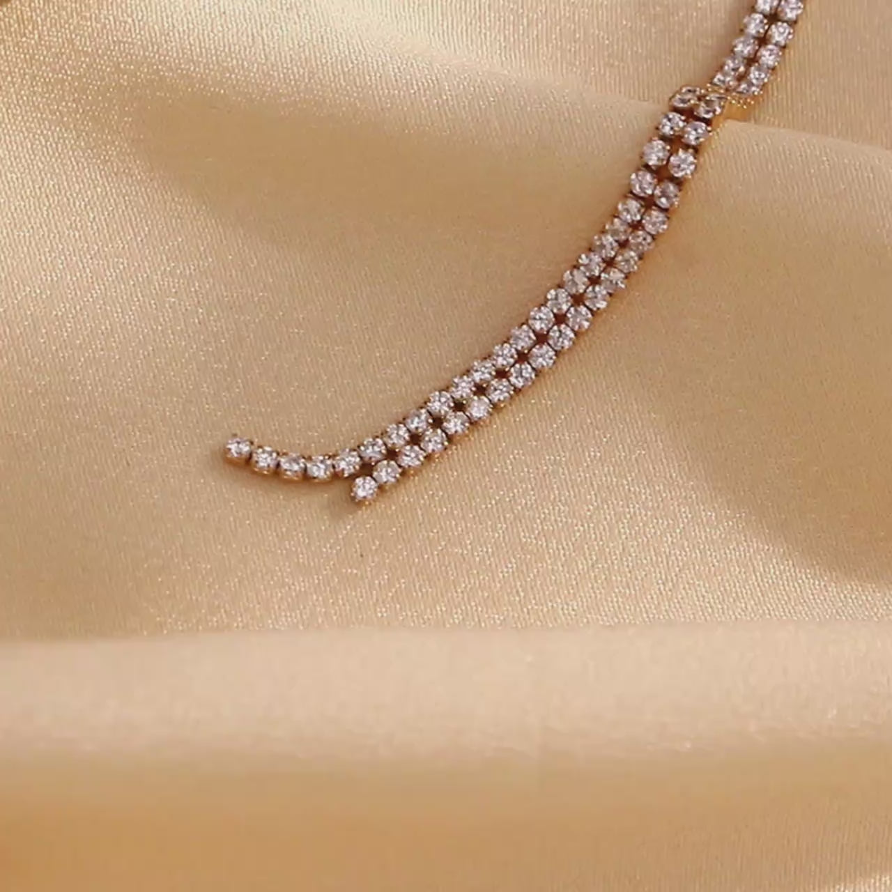 Ladies 18k Gold Stainless Steel Waterproof Snake Chain Y-shaped Zircon Flow Velocity Necklace