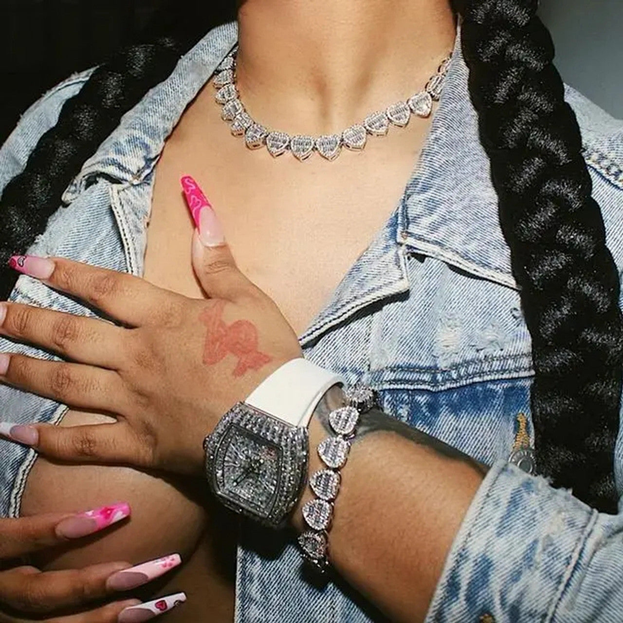 5 Essential Facts About Hip Hop Jewelry and Moissanite Diamonds