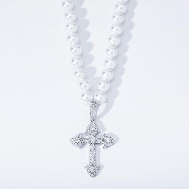 Ladies High Fashion Vintage Look White Pearl Necklace Flooded Ice Butterfly Pendant Charm