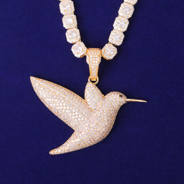18k Gold Ladies Bling Humming Bird 5A Stone Pendant Chain Necklace