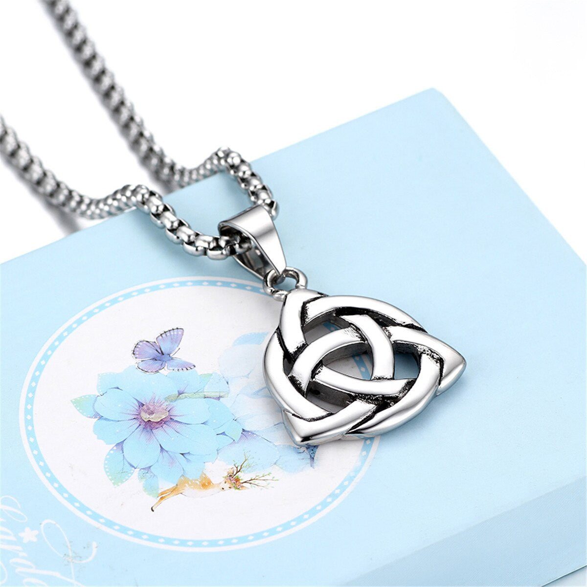 No Fade Solid Stainless Steel Trinity Knot Casual Street Wear Pendant Chain Necklace