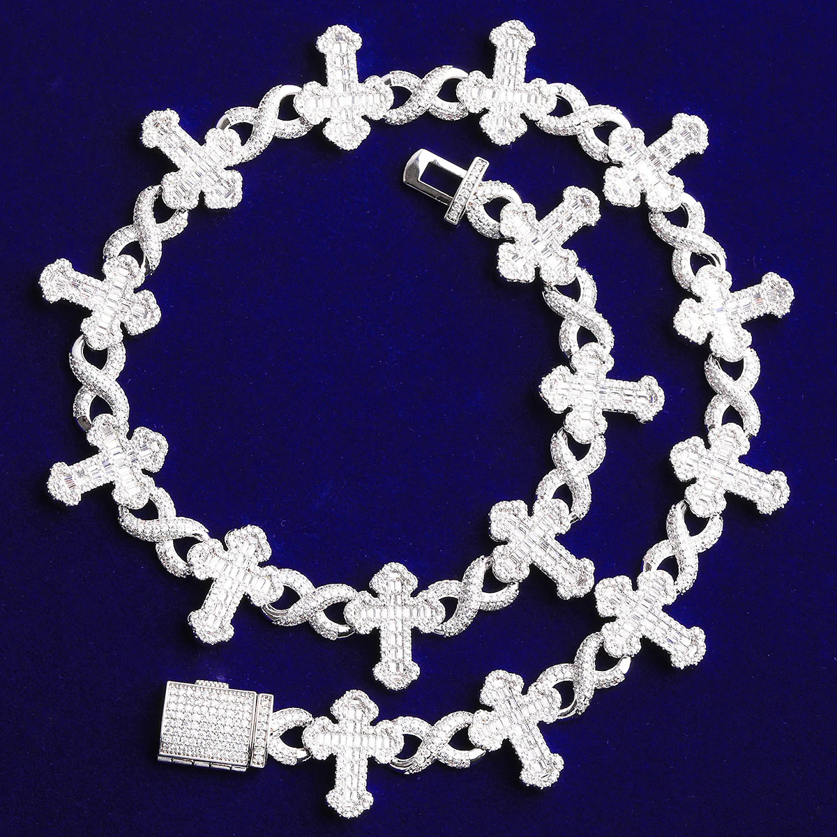 VVS Infinitum | VVS Diamond CZ Luxury Baguetter Infinity Cross Hip Hop Necklace