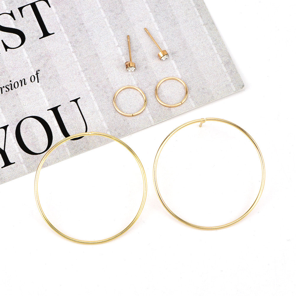 Women's Fashion Simple Classic Medium Hoop 6 Piece Gold Round Earrings Set