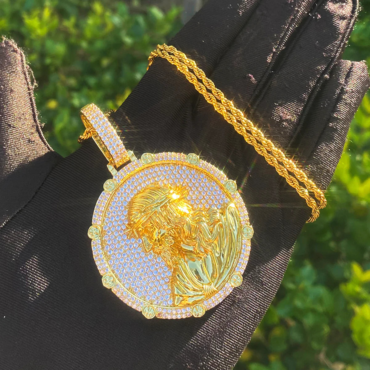 The Carpenter | VVS Diamond CZ Circular Jesus Piece Iced Blinged Out Pendant