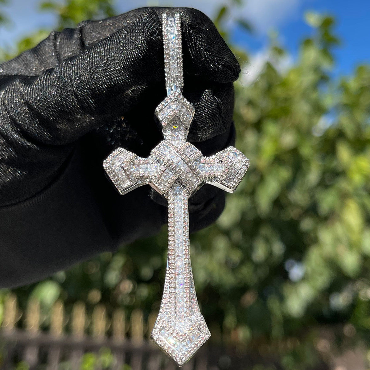 Ribbon of Faith | Frozen Ice VVS Diamond CZ Baguette Ribbon Cross Hip Hop Pendant