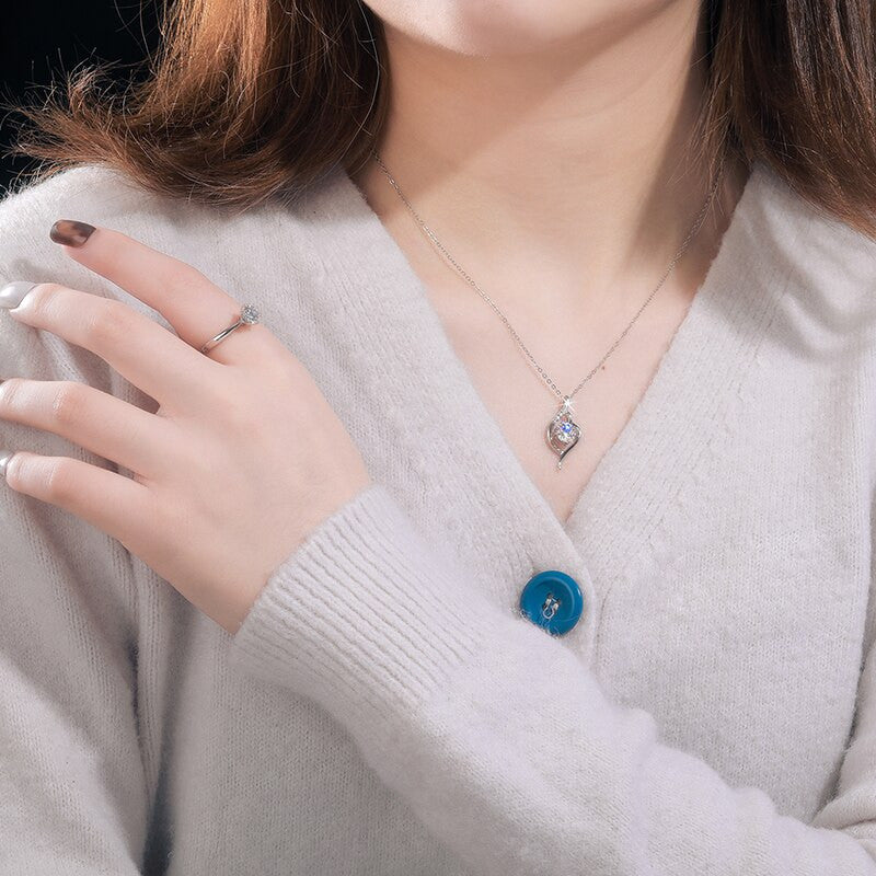 Ladies Genuine VVS Lab Diamond Classic Round Solid Sterling Silver 1CT 6.5mm Charm Necklace