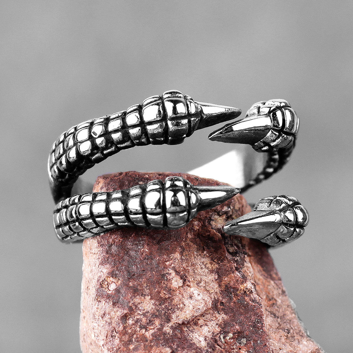 316L Dragon Claw Hand Bone No Fade Stainless Steel Street Wear Mens Fashion Rings