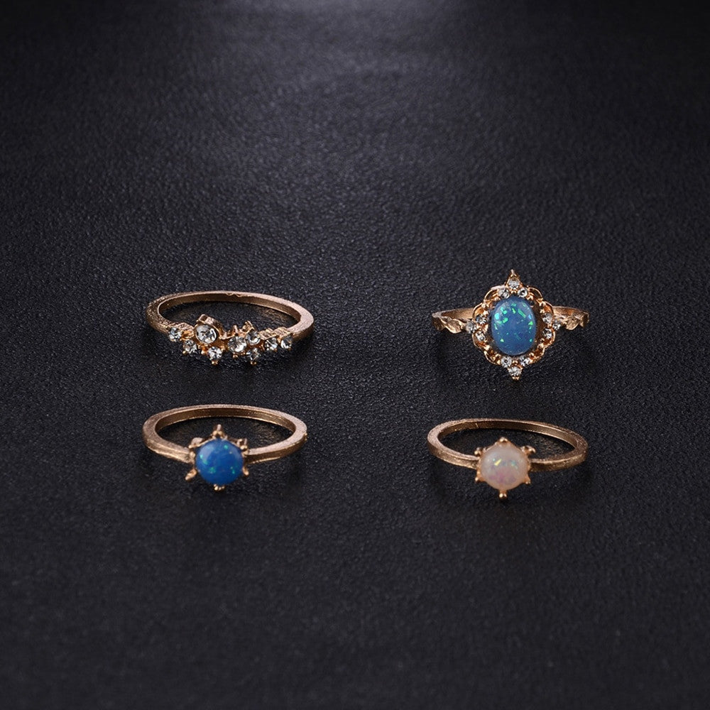 Women&#39;s 4 Piece Simple Crystal Leaves Golden Finger Ring Set