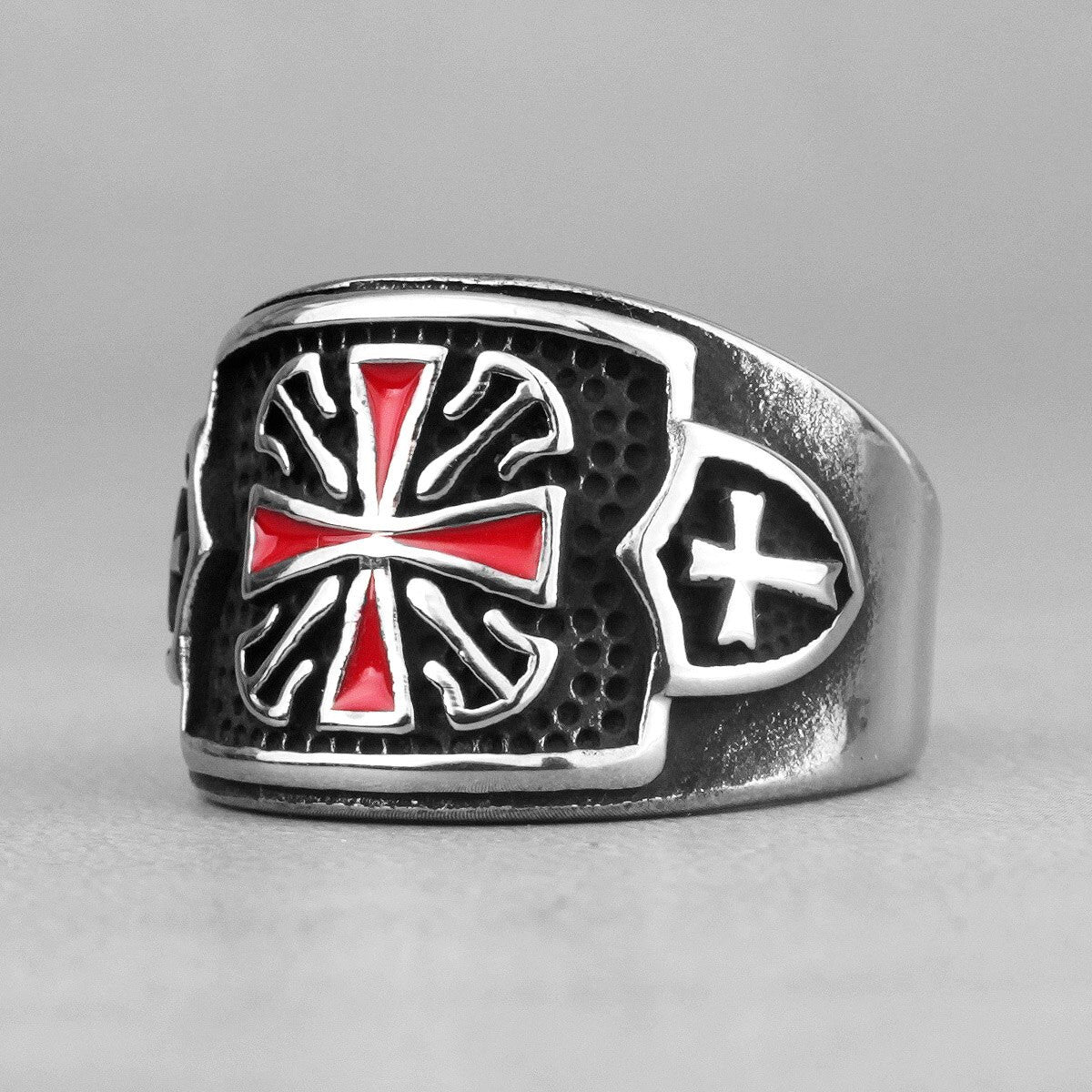 Knights Templar Red Crusaders Cross Shield No Fade Stainless Steel Mens Rings