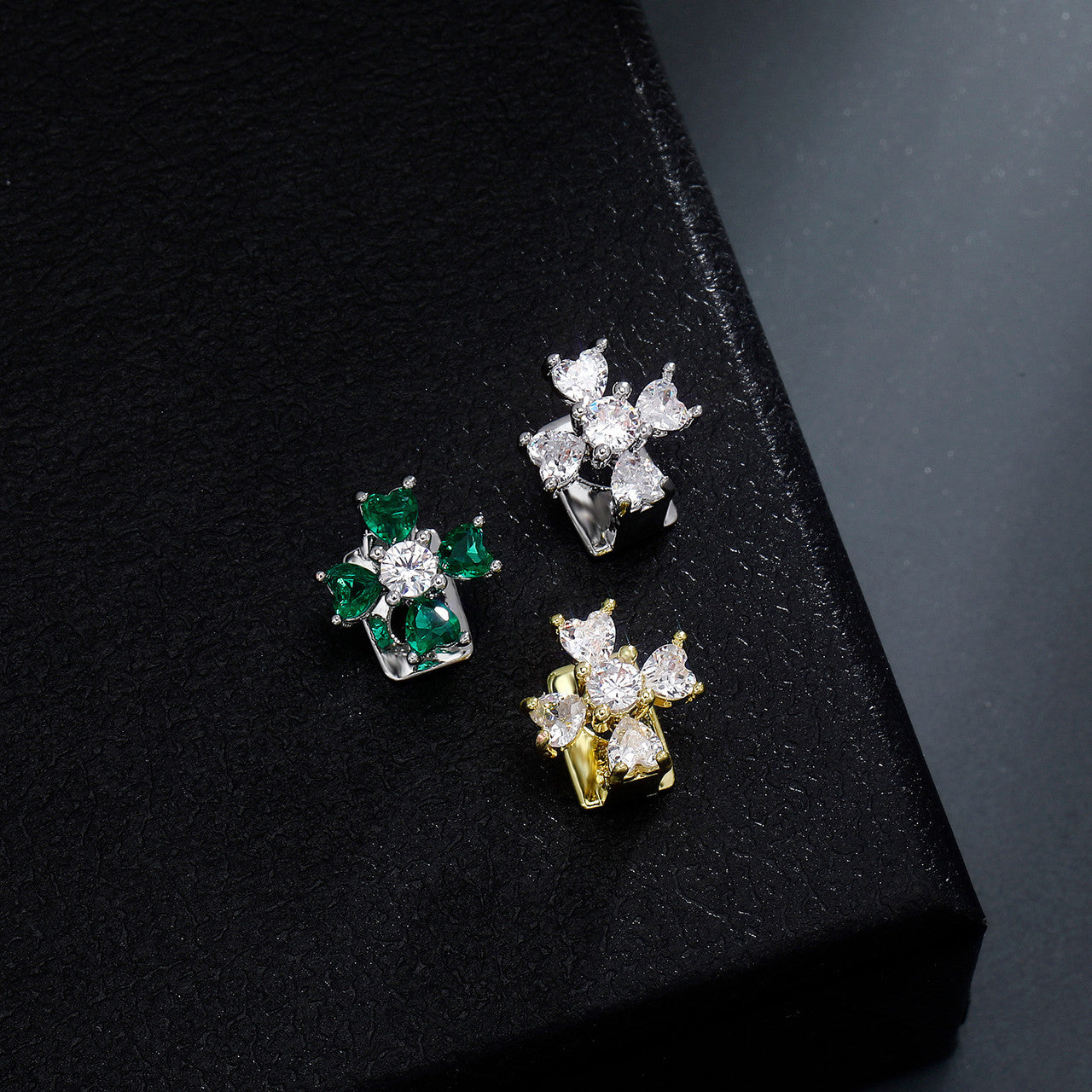 Iced Clover Heart | VVS Diamond CZ Heart Stone Lucky Horse Shoe Mouth Tooth Teeth Hip Hop Grillz