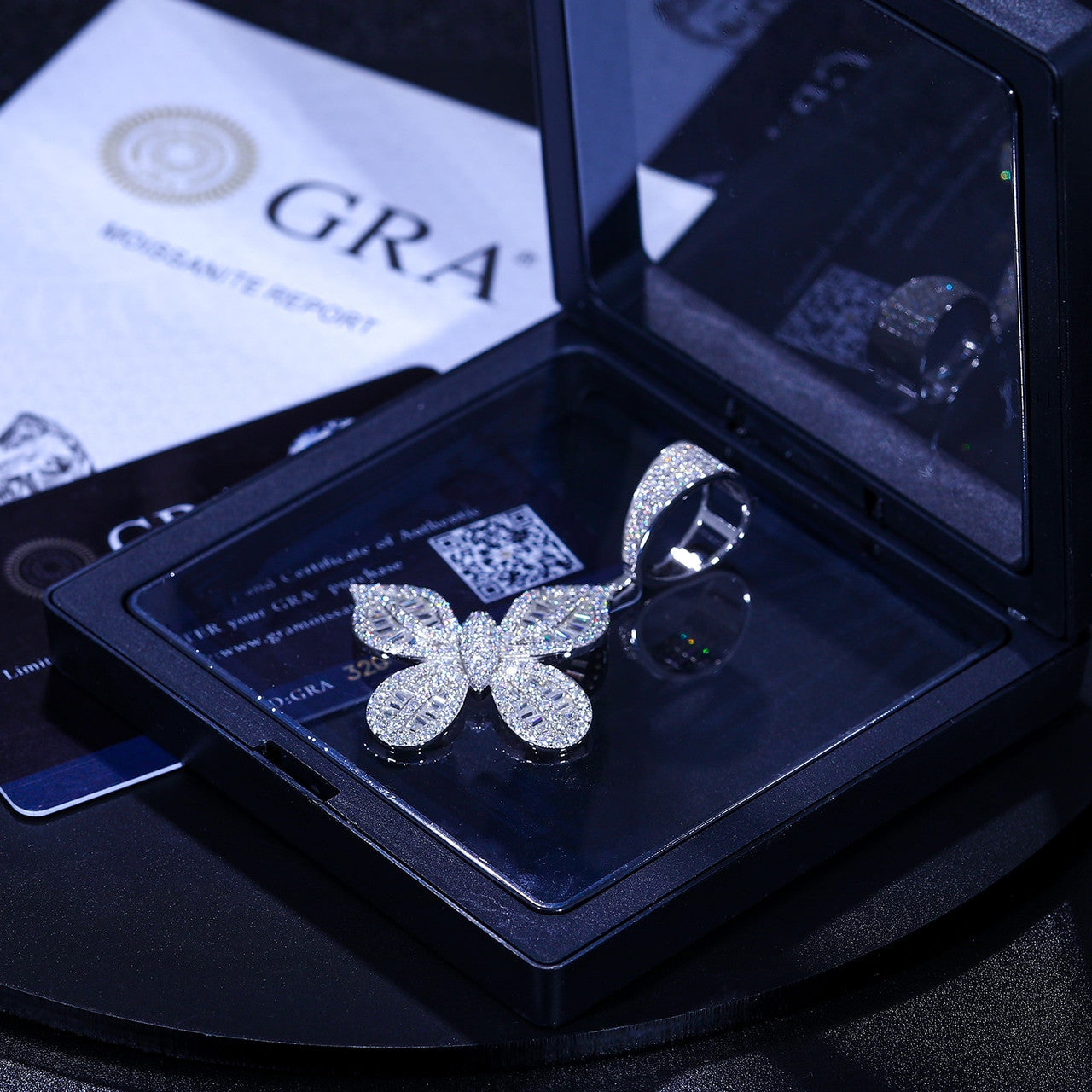 Ladies Delicate Butterfly Genuine VVS Diamond Baguette Solid 925 Iced Blinged Out Pendant