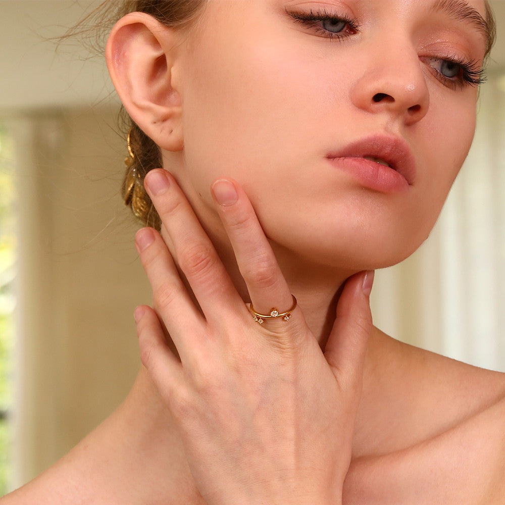 Ladies White CZ Stone Queens Crown Tarnish Free 18k Gold Stainless Steel Rings