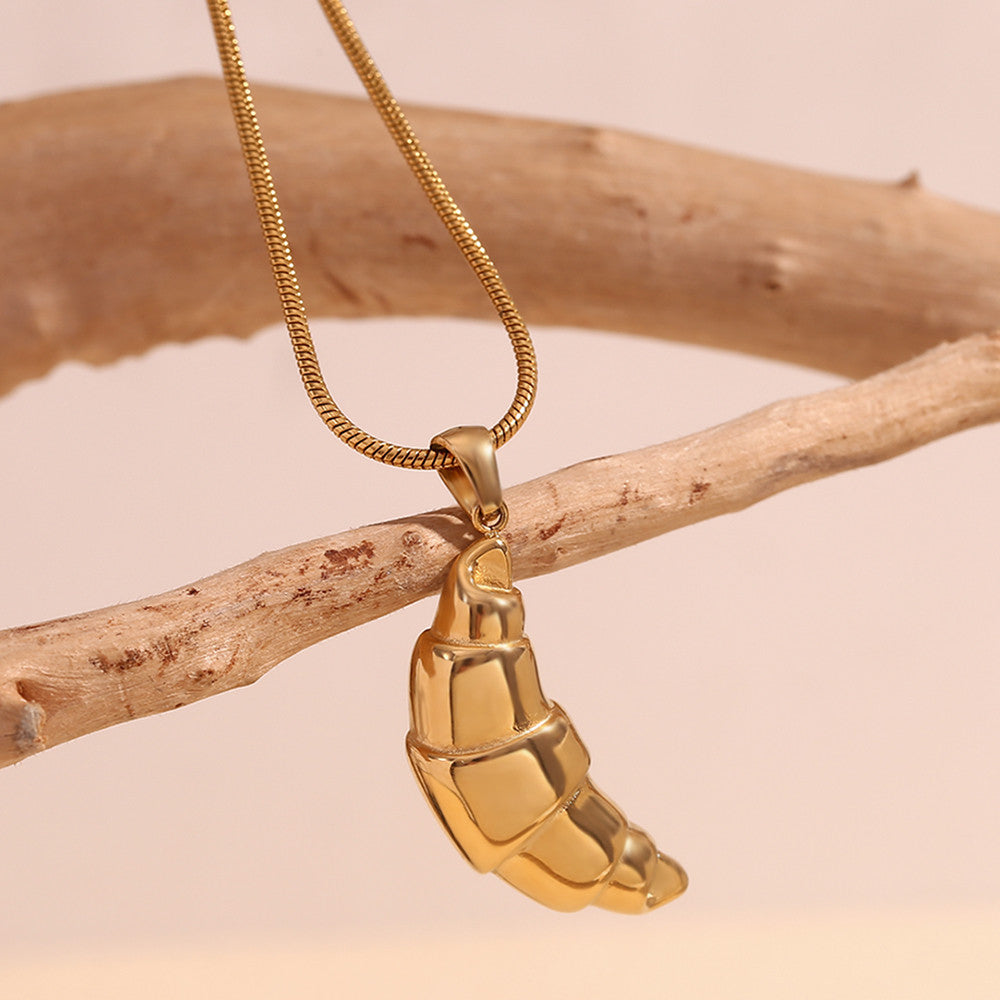 18k Gold Waterproof Stainless Steel Bull Horn Pendant Fine Snake Chain Necklace