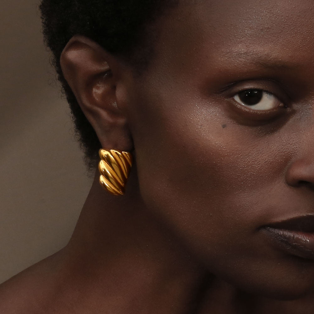 Ladies Artistic Design 18k Gold Waterproof Stainless Steel Tarnish Free Earrings