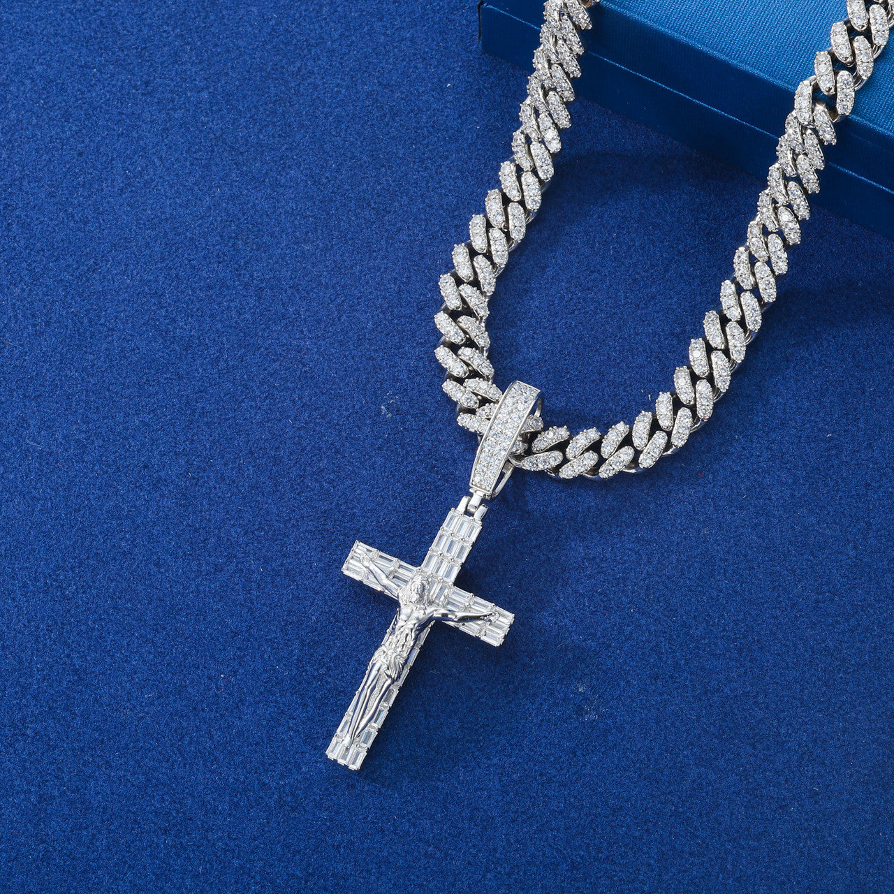Luxury Cross | DVVS Baguette Moissanite Diamond Sterling Silver Hip Hop Jesus Piece