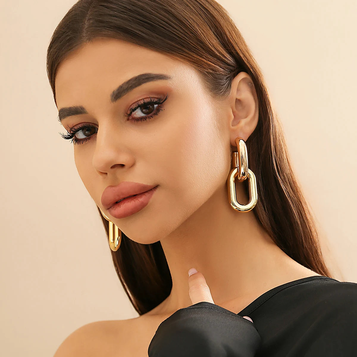 Links In The Chain Gold Silver Hoop High Fashion Earrings