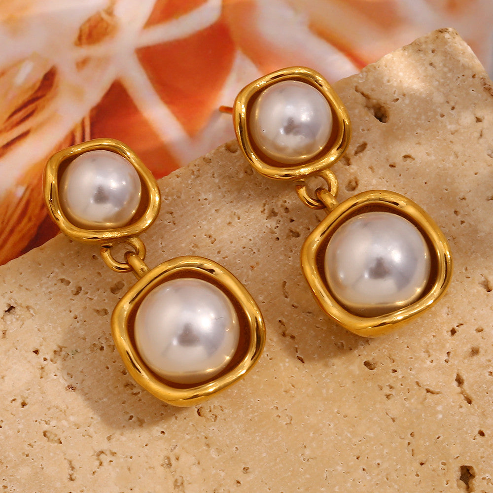 Ladies 18k Gold Round Pearl Stud Stainless Steel Waterproof Earrings