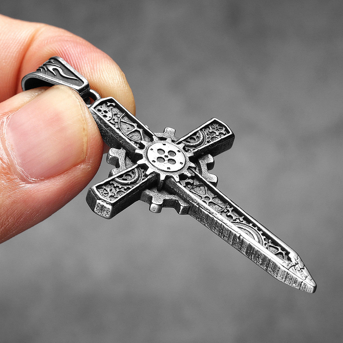 Gear Cross | 316L Solid Stainless Steel Men's Gear Head Hip Hop Street Wear Pendant