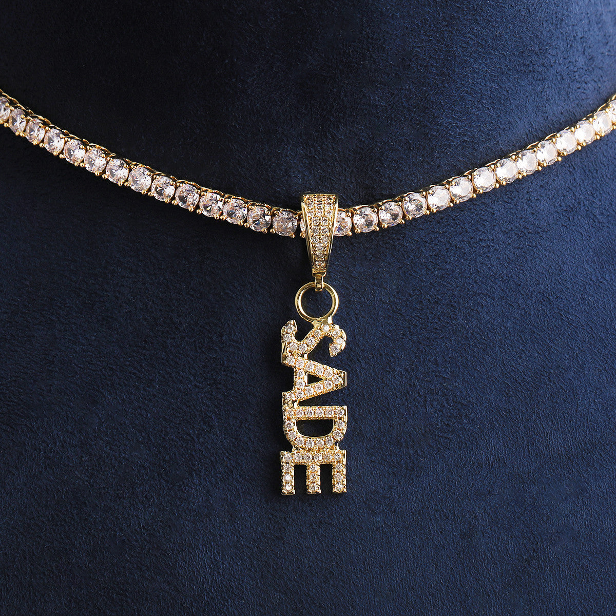 Micro Expression | VVS Diamond CZ Small Custom Vertical Hip Hop Name Plate Pendant