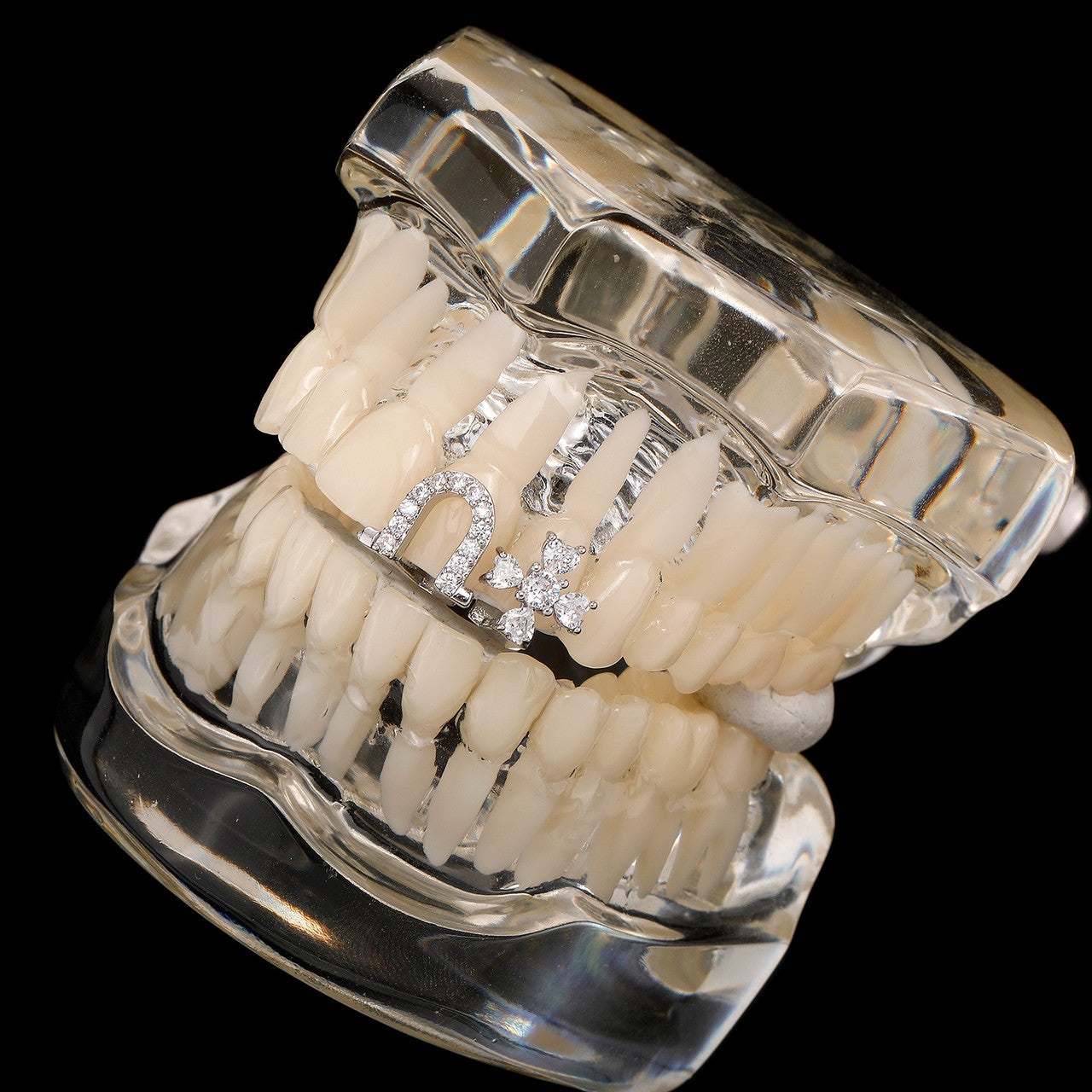 Iced Clover Heart | VVS Diamond CZ Heart Stone Lucky Horse Shoe Mouth Tooth Teeth Hip Hop Grillz