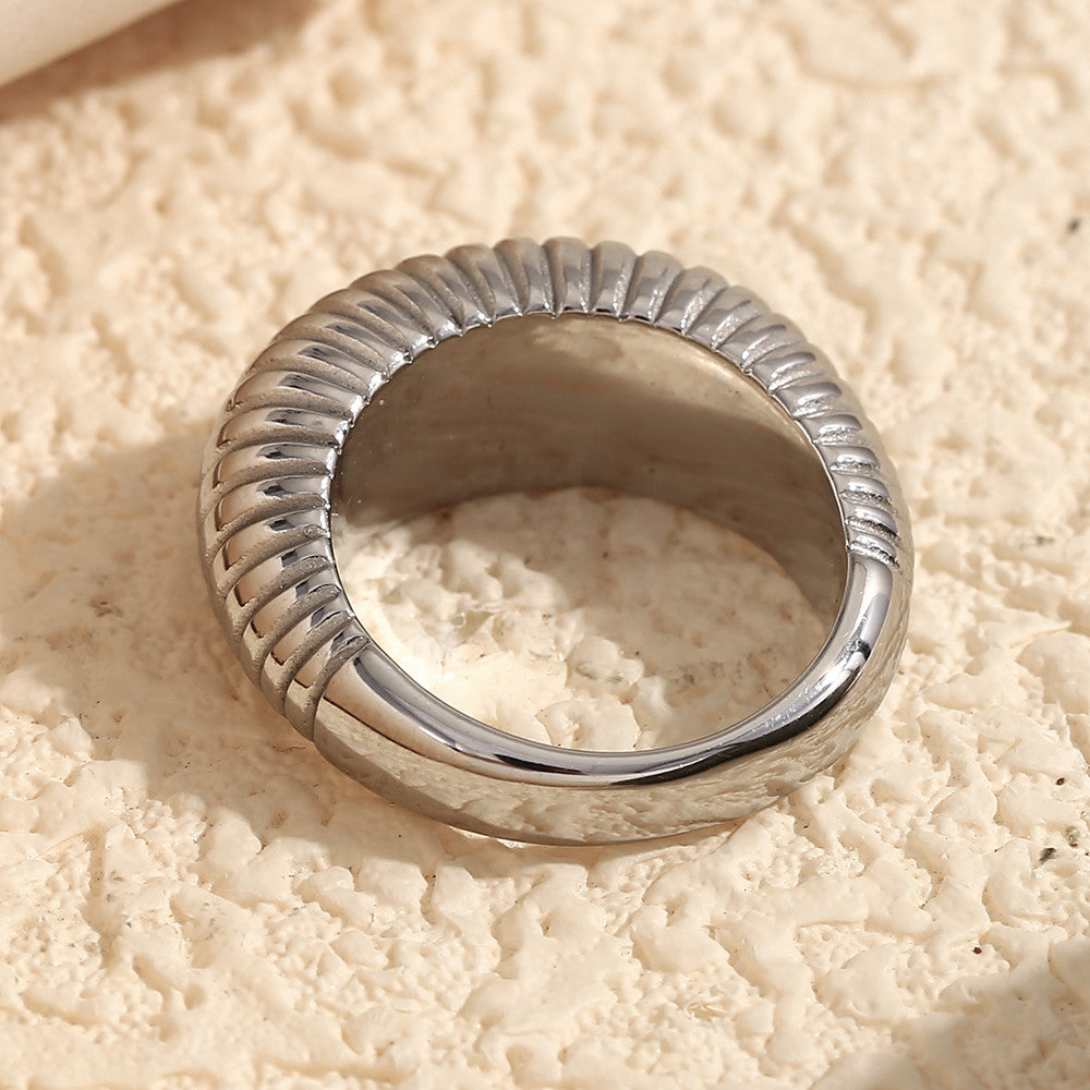 Women's Minimalist Style Thin Bread 18k Gold Waterproof Stainless Steel Ring