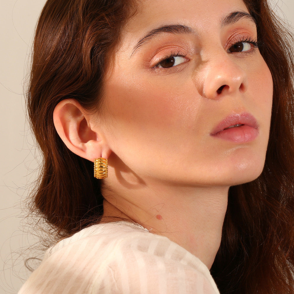 Ladies Beads Edge 18k Gold Stainless Steel Thread Pattern Round Hoop Earrings