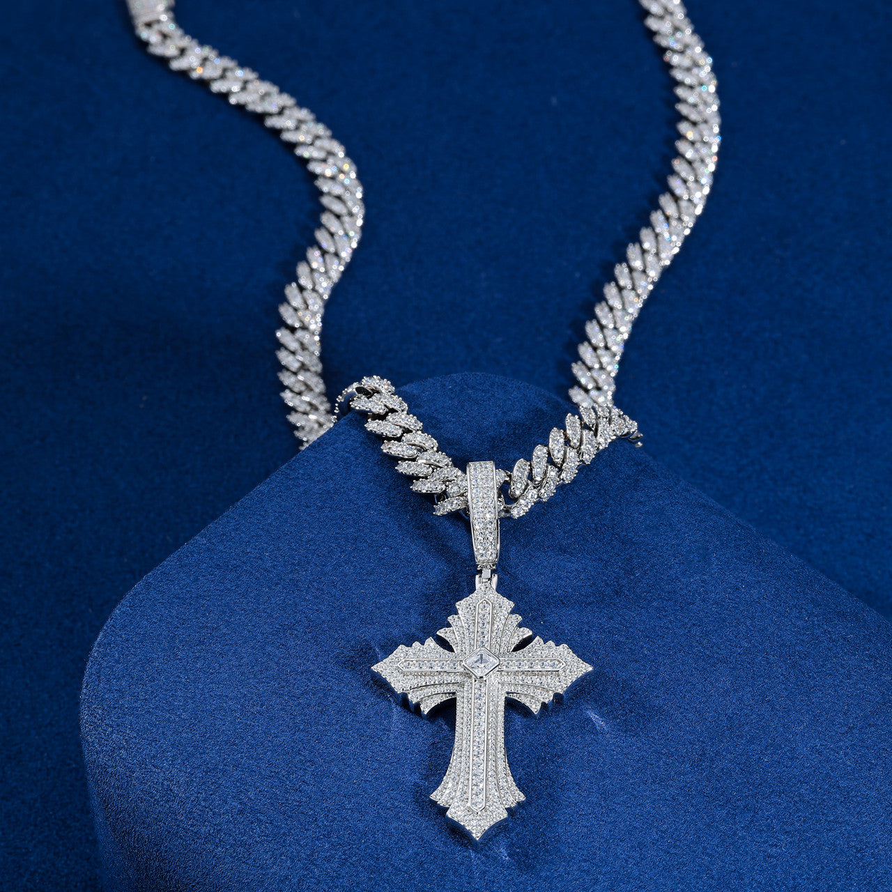 Radiance | Solid Silver Moissanite Diamond Radiant Cross Hip Hop Pendant Chain