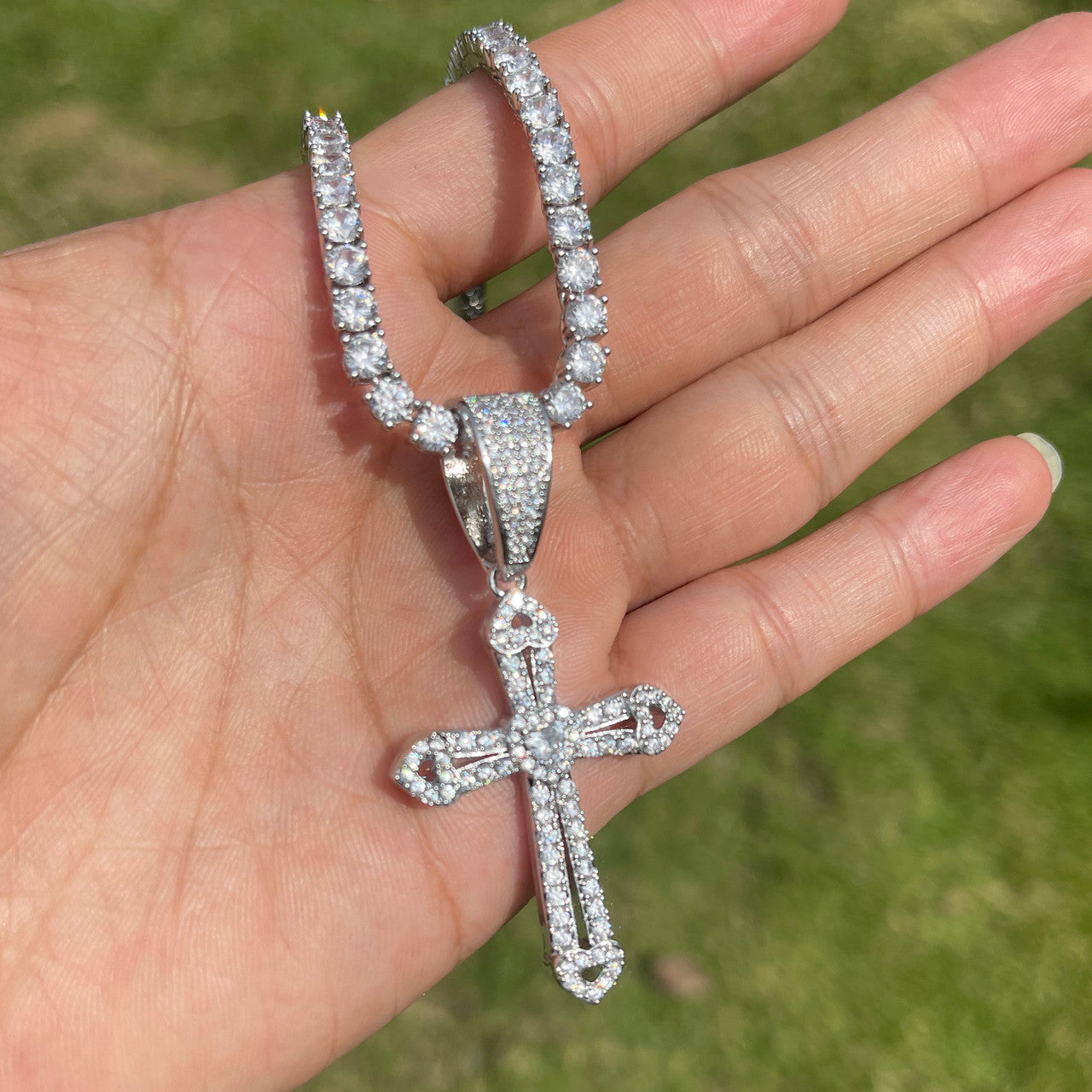 Passion Cross  | Prong Set Heart Center Stone 24k 925 Silver Rose Cross Necklace