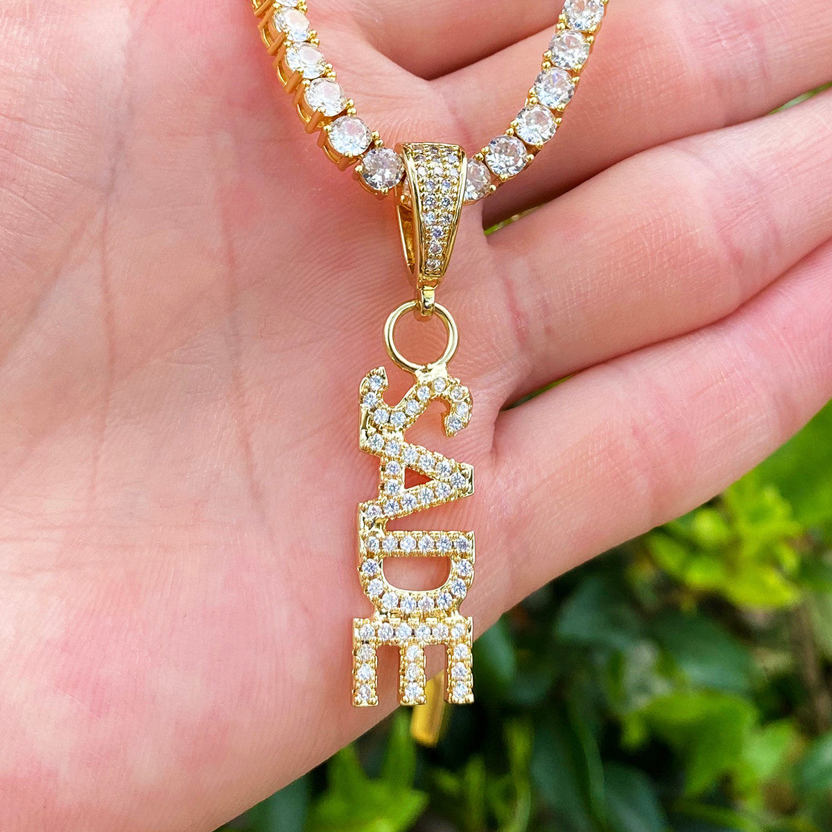 Micro Expression | VVS Diamond CZ Small Custom Vertical Hip Hop Name Plate Pendant