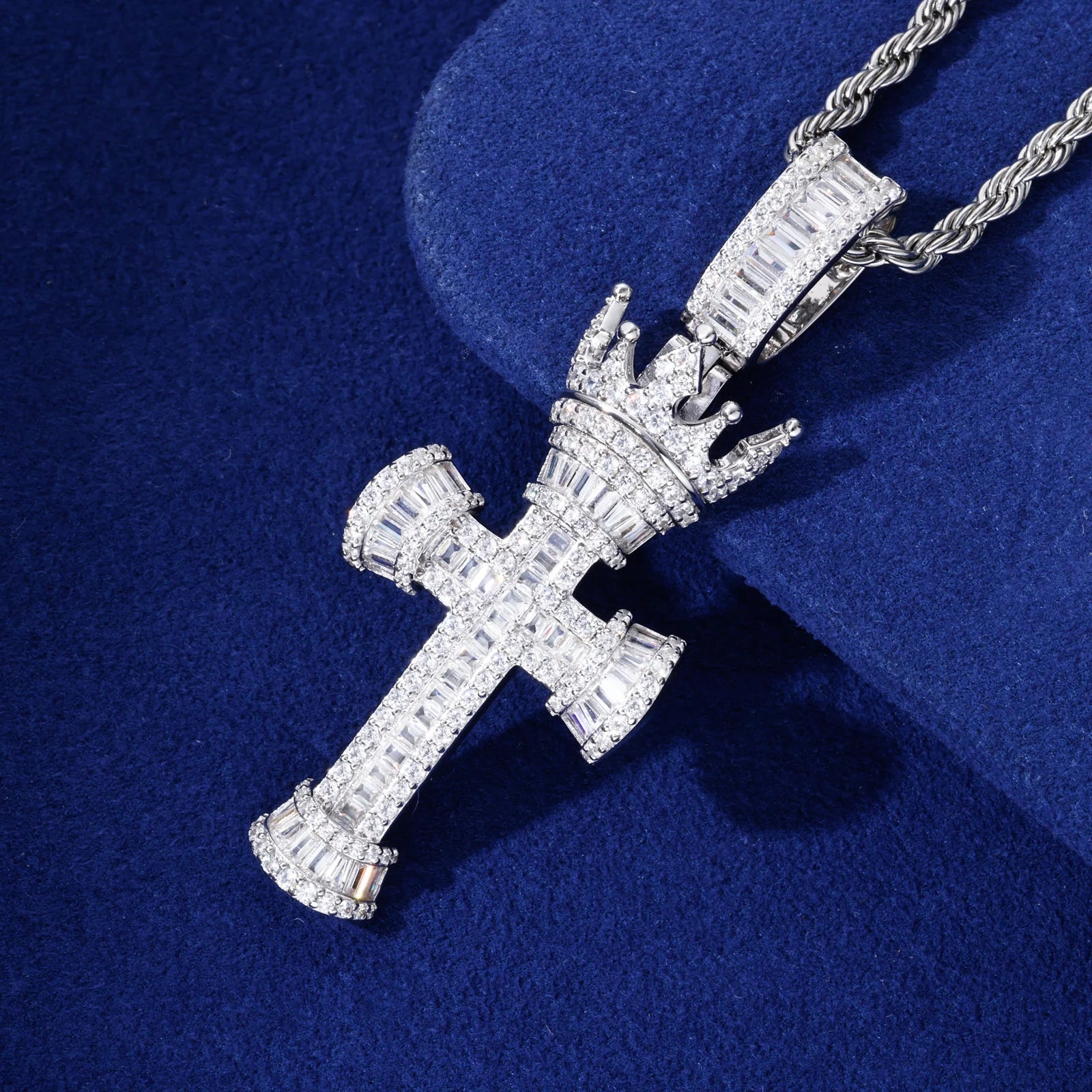 Crown Of Kings | Solid 925 Sterling Silver D VVS1 Moissanite Crown Of Kings Cross Pendant