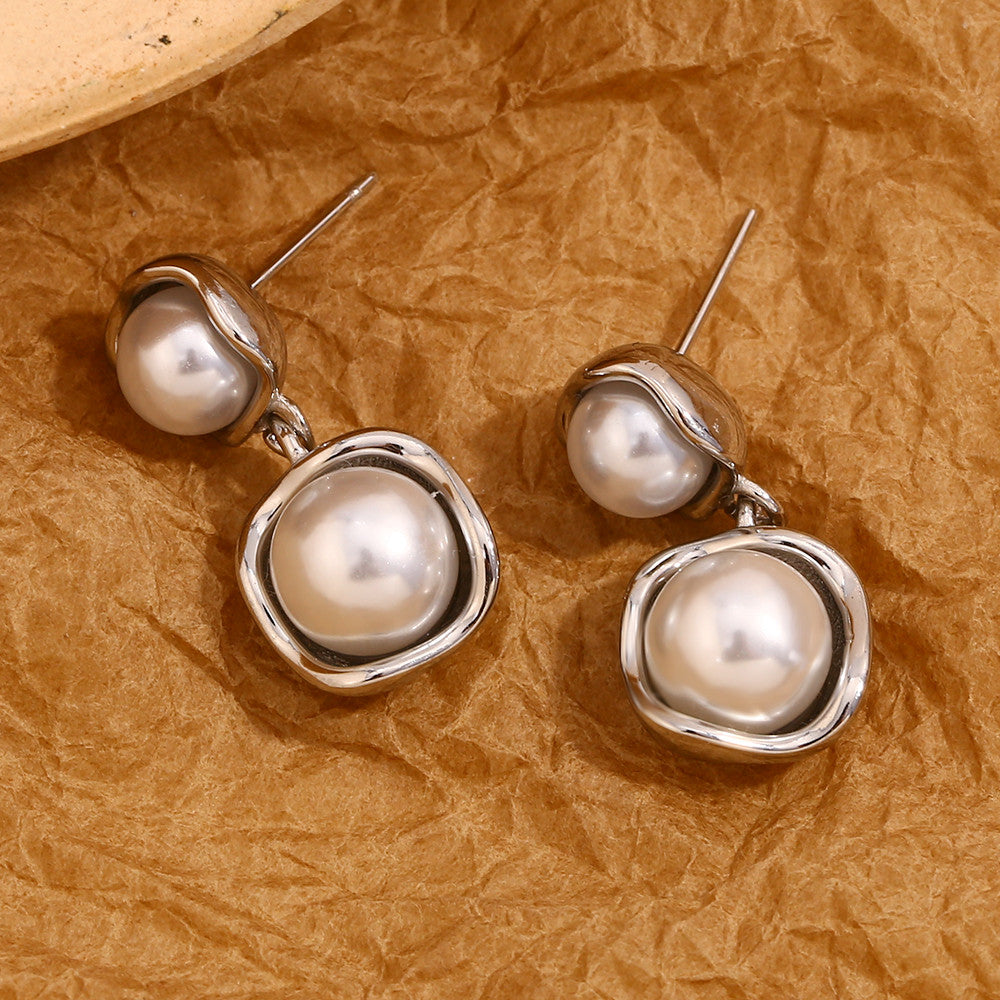 Ladies 18k Gold Round Pearl Stud Stainless Steel Waterproof Earrings