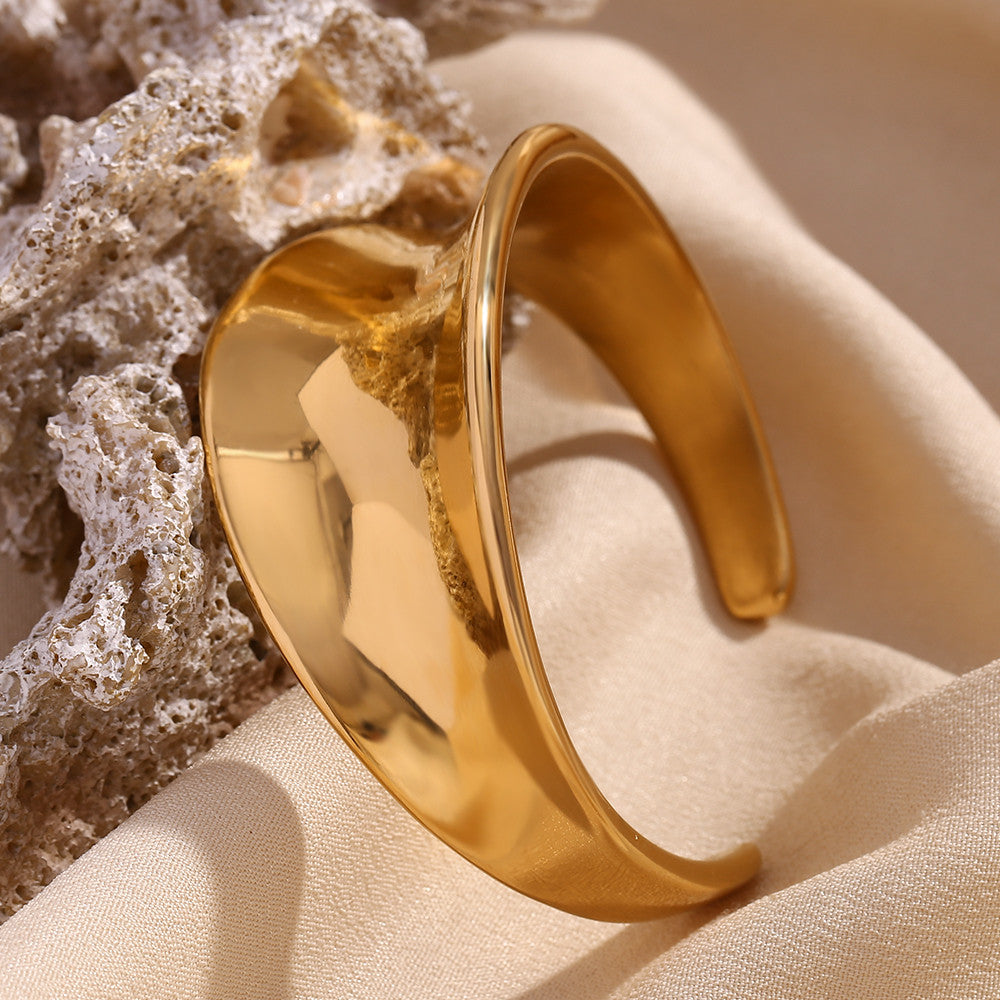 Silver 18k Gold Tarnish Free Stainless Steel Smooth Three-dimensional Concave Bracelet