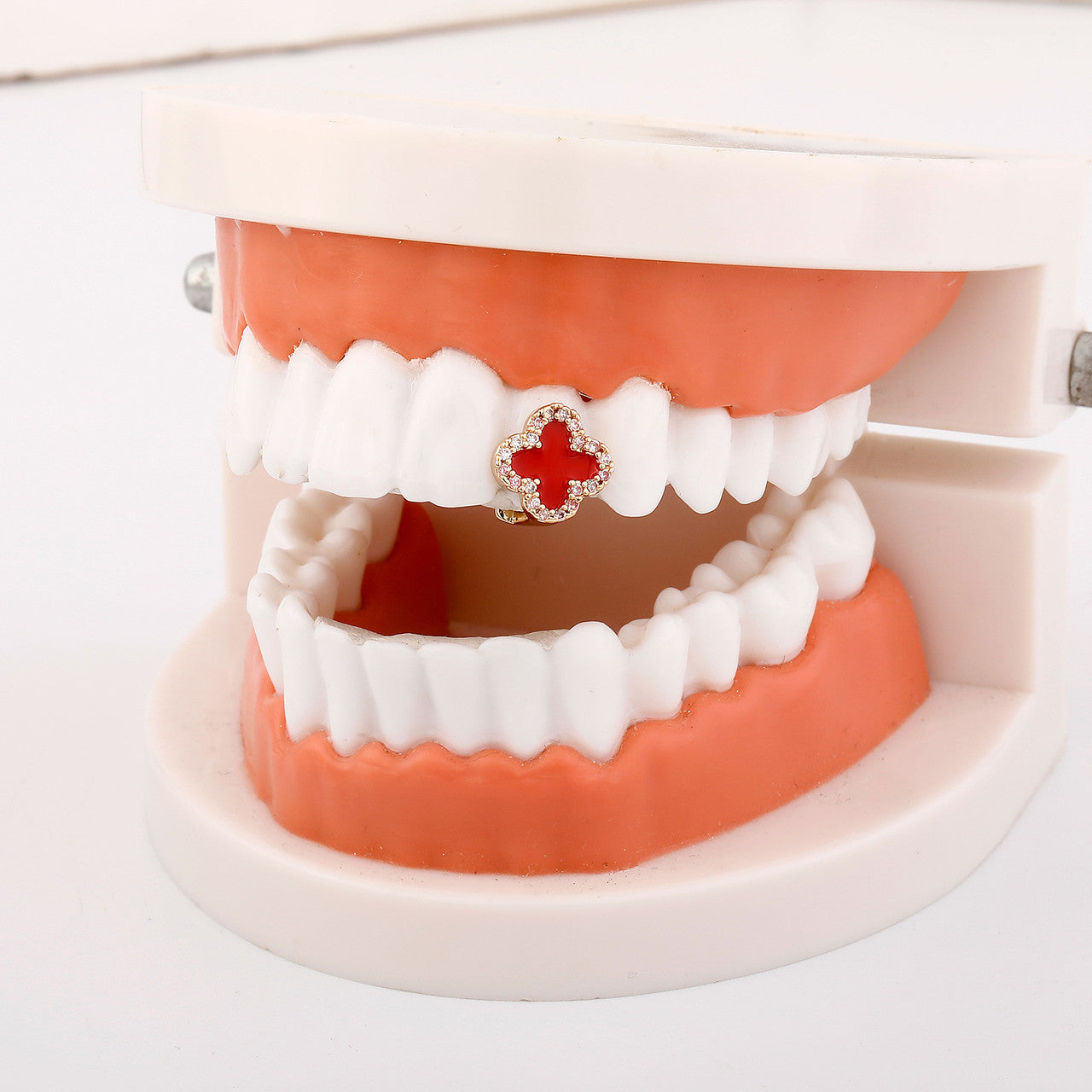 Red Star | VVS Diamond CZ Slick Single Tooth Teeth Hip Hop Mouth Grillz