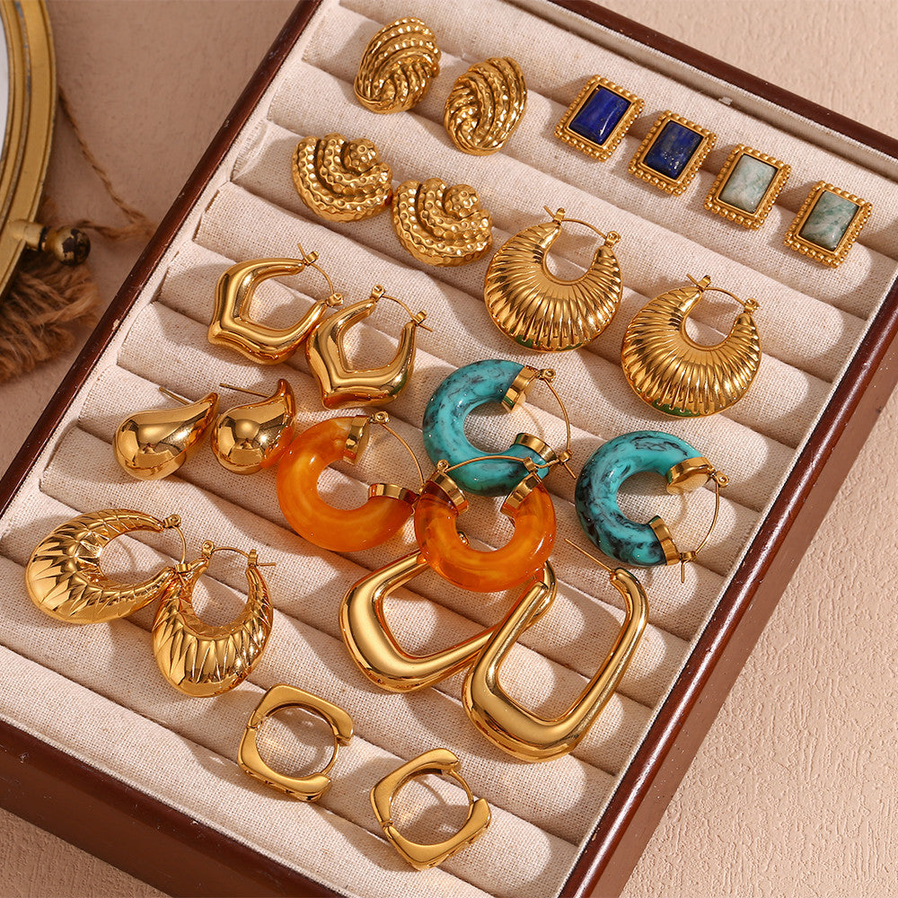 Lakers 18k Gold Stainless Steel Heart Rectangular Hollow Heart Earrings